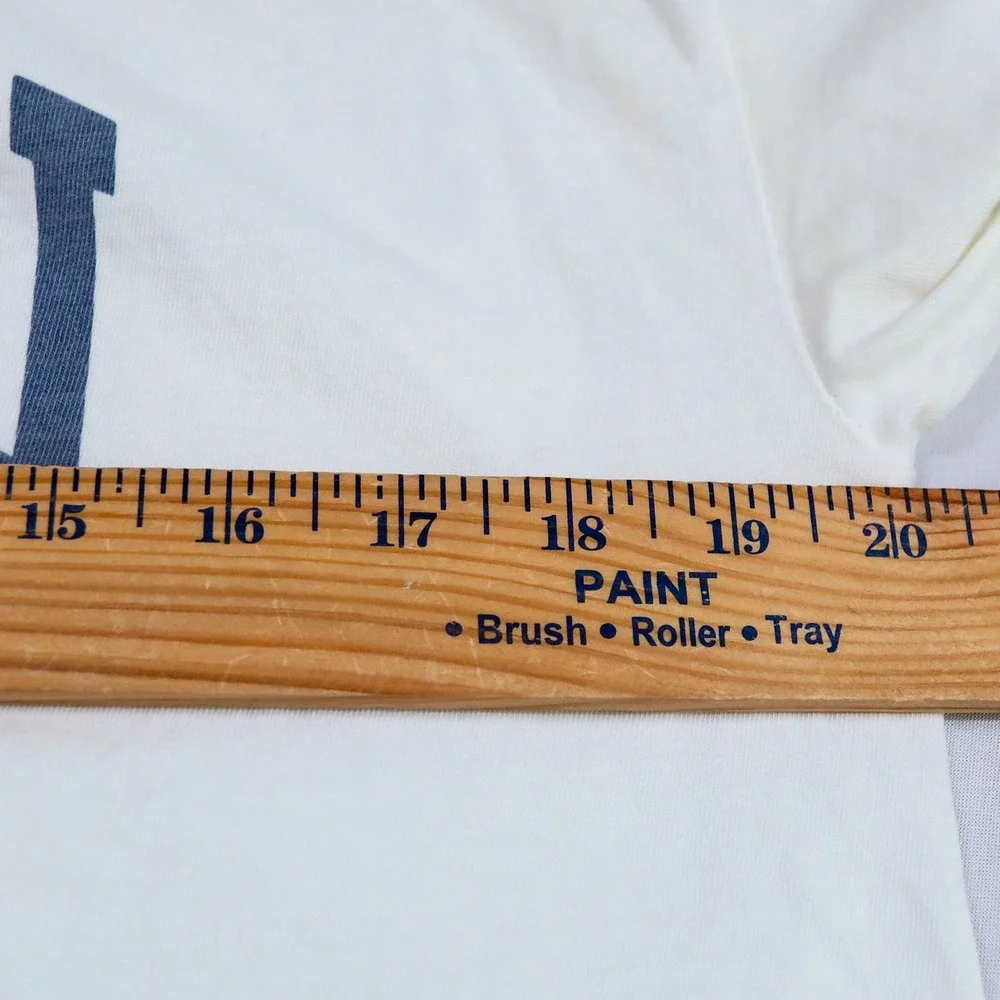 J Galt Malibu Graphic Long Sleeve Tee Women One Size White Cotton Boxy Cropped - Picture 8 of 10